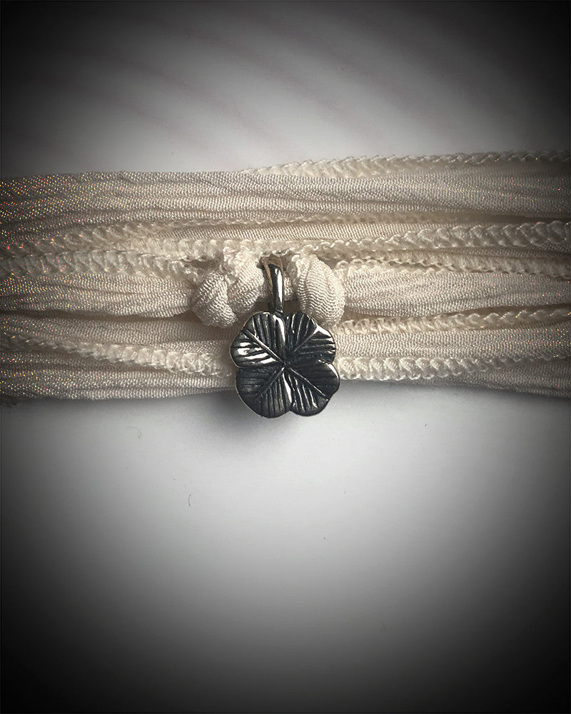 4-leaf clover charm