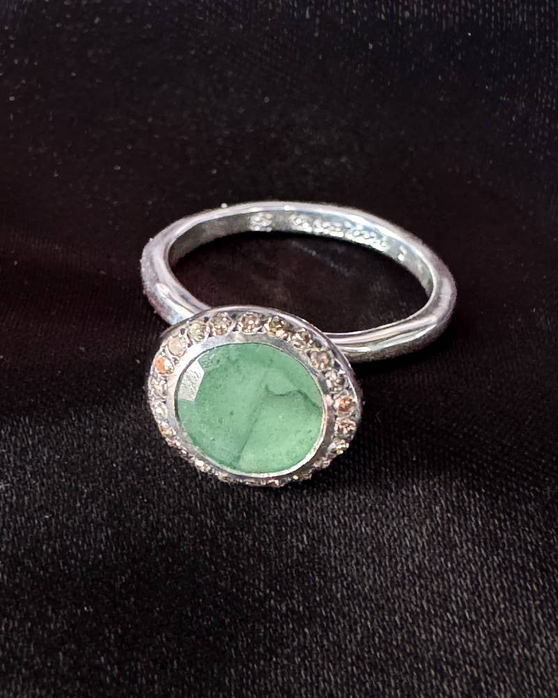 Icy grey diamonds and vesuvianite