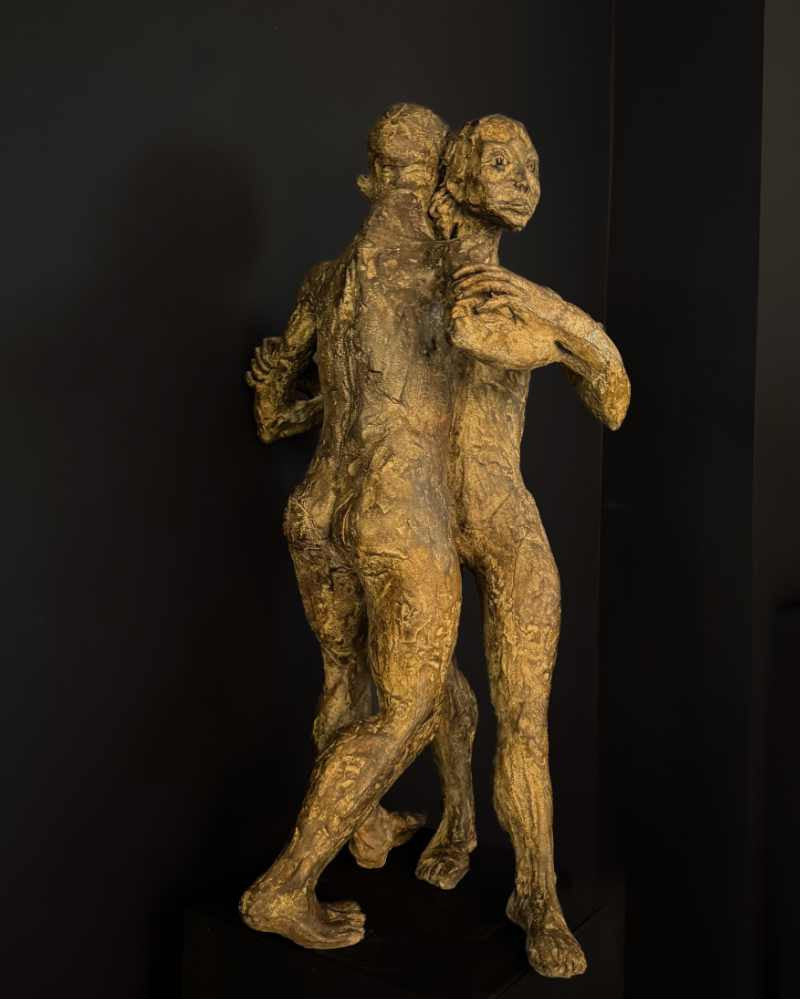 Couple bronze