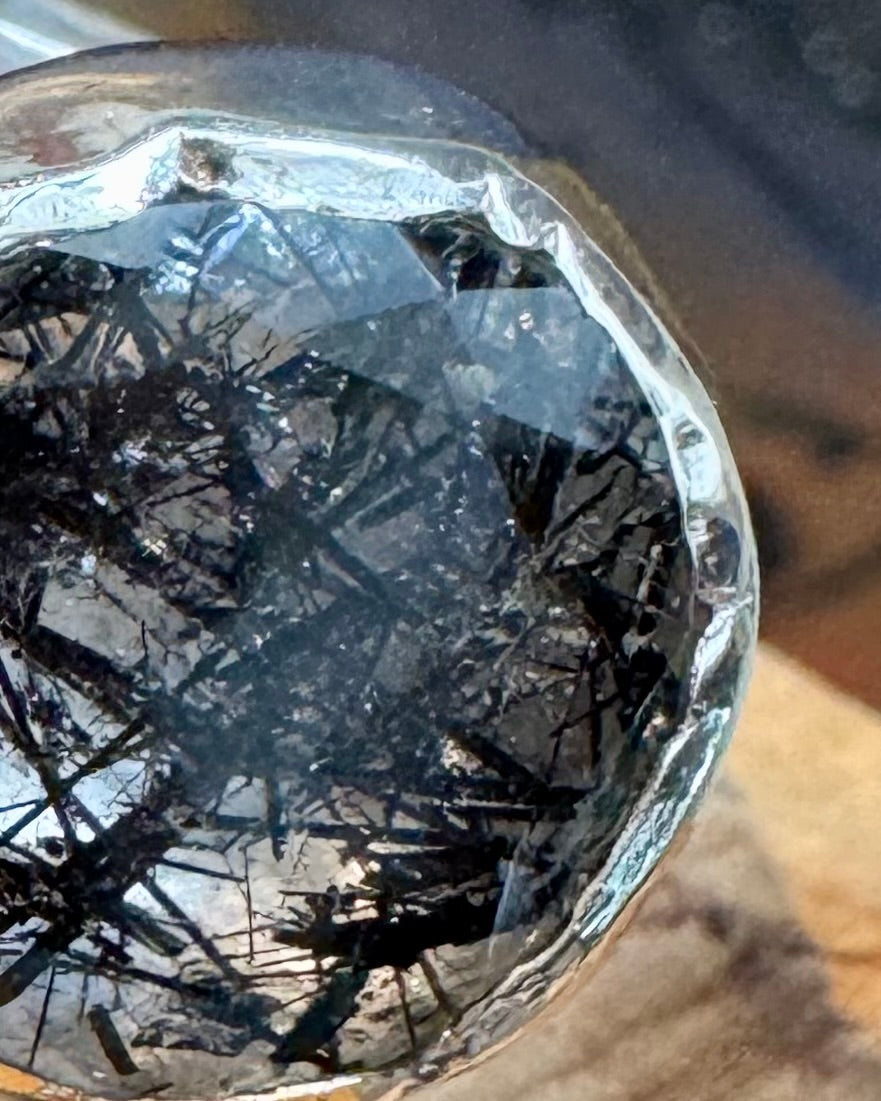 Bague imposante quartz rutile noir