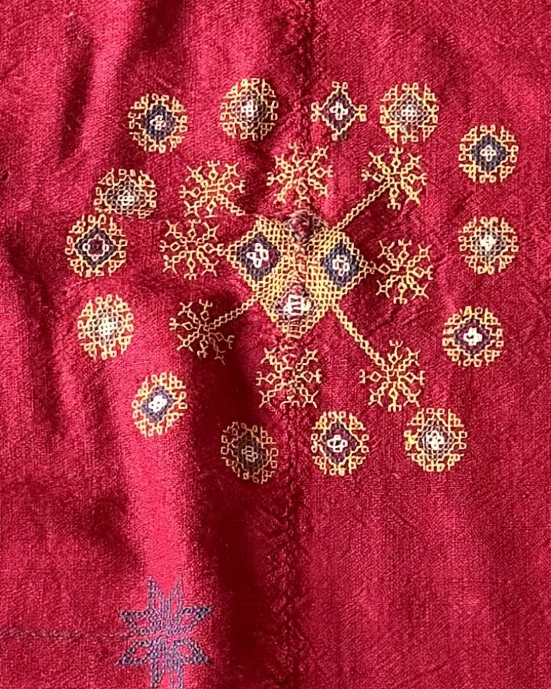 Antique shawl of the Thar Desert nomads